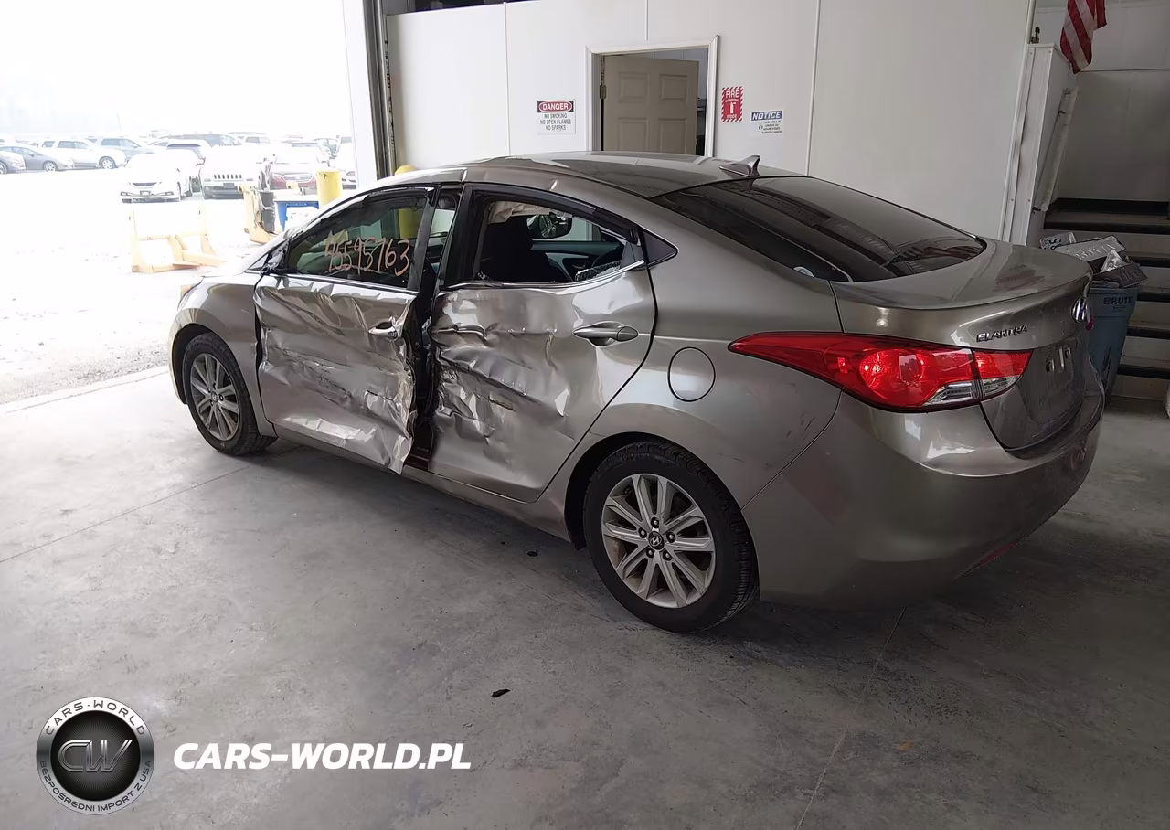 2015 Hyundai Elantra Se VIN:5NPDH4AEXFH590571 - 3