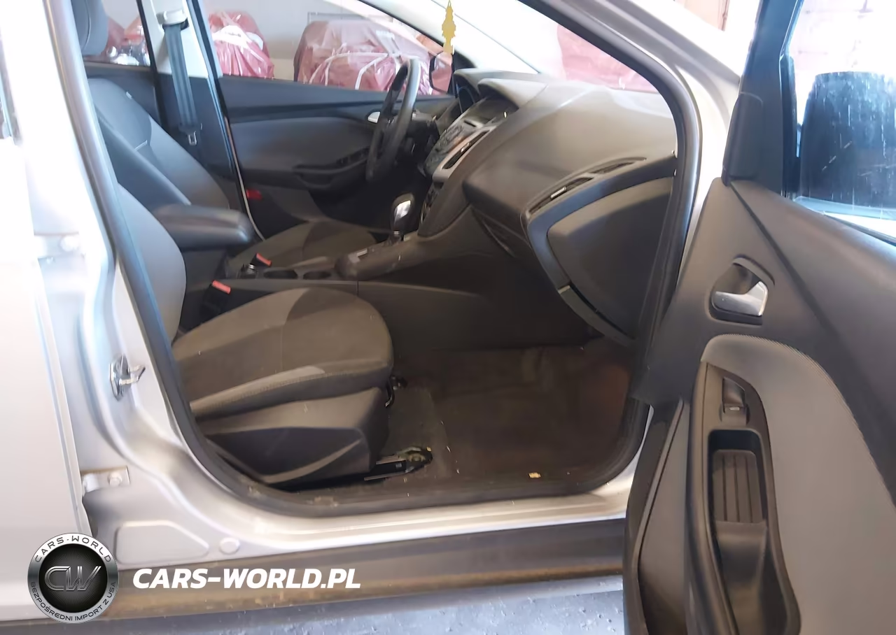 2013 Ford Focus Se VIN:1FADP3K20DL252192 - 5