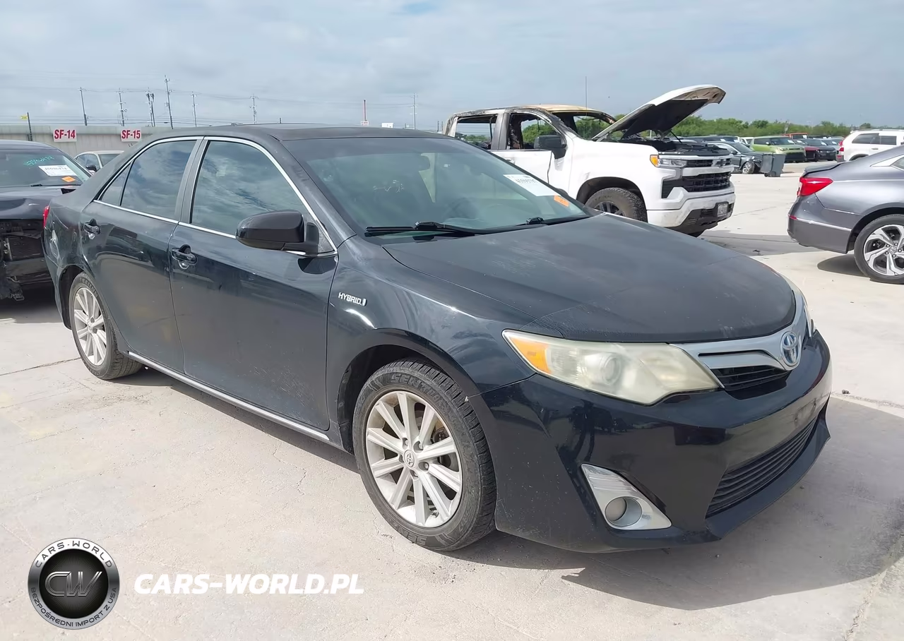 2013 Toyota Camry Hybrid Xle