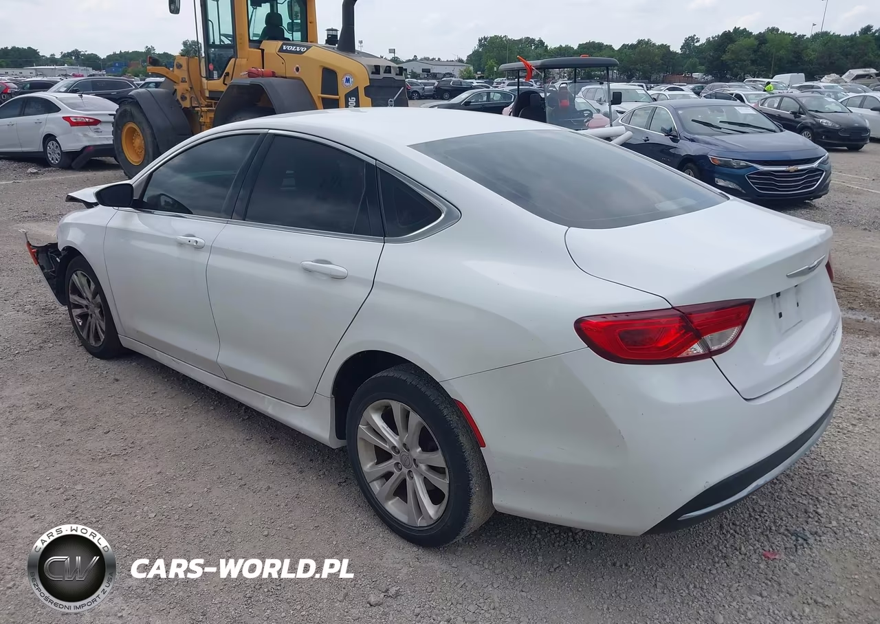 2015 Chrysler 200 Limited VIN:1C3CCCAB2FN537085 - 3