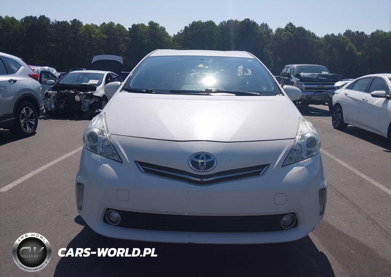 2013 Toyota Prius V Two VIN:JTDZN3EU2D3286167 - 6