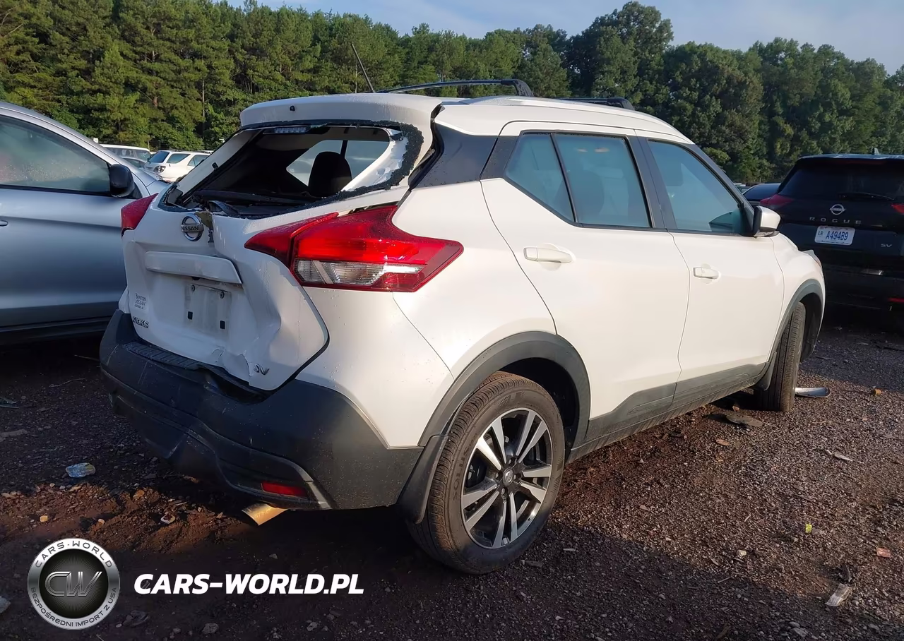 2018 Nissan Kicks Sv VIN:3N1CP5CU2JL509230 - 4