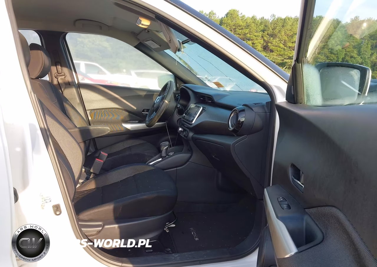 2018 Nissan Kicks Sv VIN:3N1CP5CU2JL509230 - 5