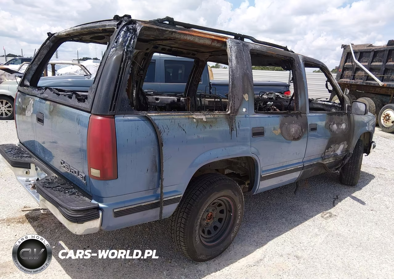 1995 Chevrolet Tahoe C1500 VIN:1GNEC13K6SJ406742 - 4
