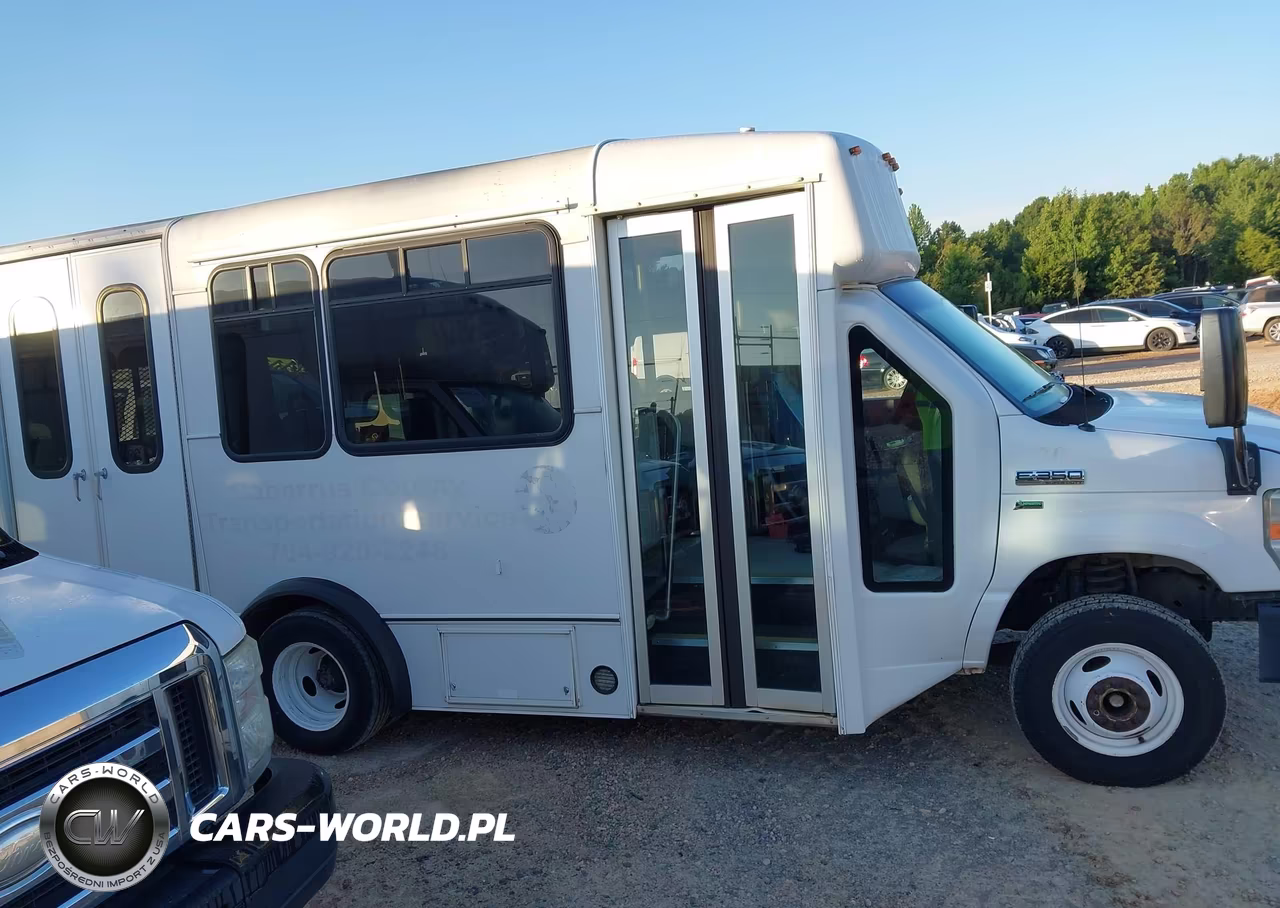 2016 Ford E-350 Cutaway VIN:1FDEE3FL3GDC27076 - 14
