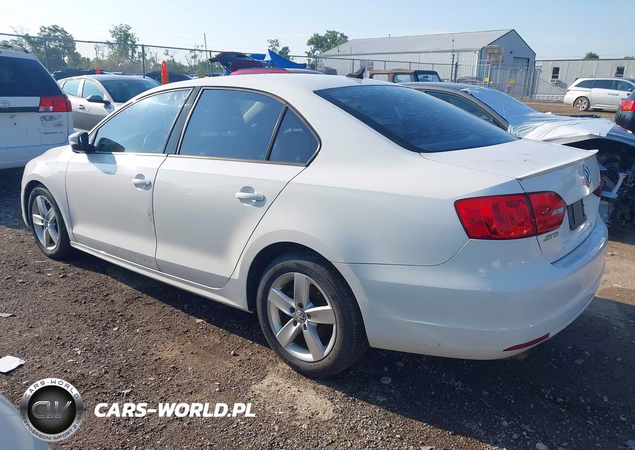 2012 Volkswagen Jetta Tdi VIN:3VWLL7AJ0CM311785 - 3