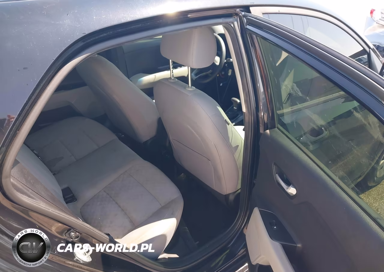 2019 Kia Rio 5-Door S VIN:3KPA25AB4KE176961 - 8