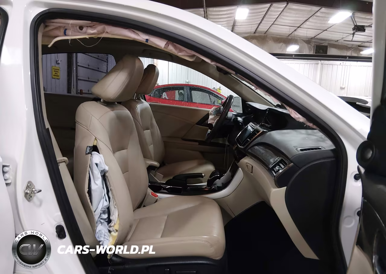 2017 Honda Accord Touring V6 VIN:1HGCR3F90HA012683 - 5