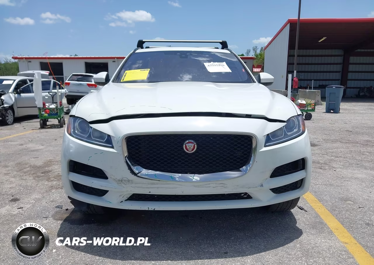 2018 Jaguar F-Pace 20D Premium VIN:SADCJ2FN8JA255522 - 12