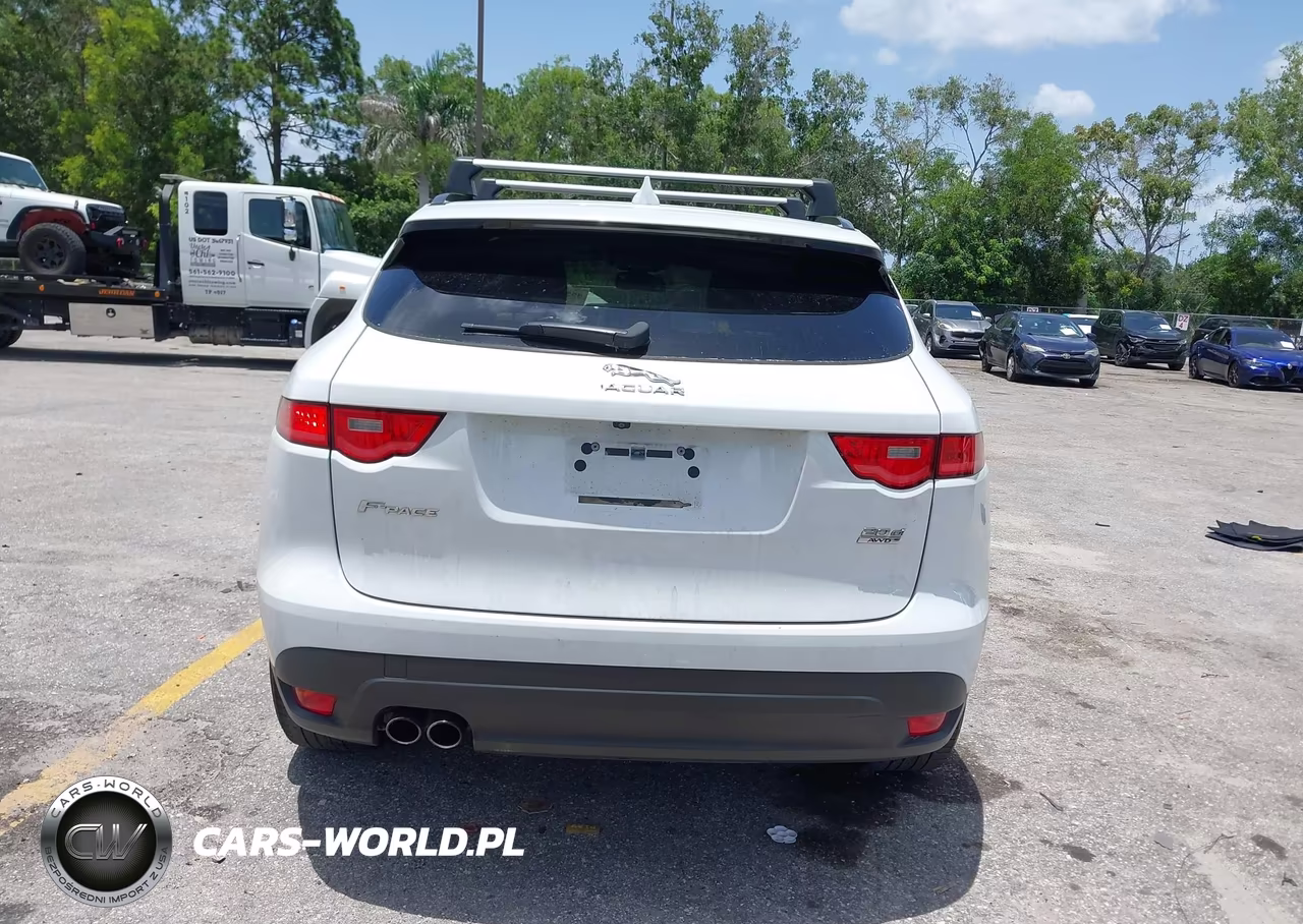 2018 Jaguar F-Pace 20D Premium VIN:SADCJ2FN8JA255522 - 16