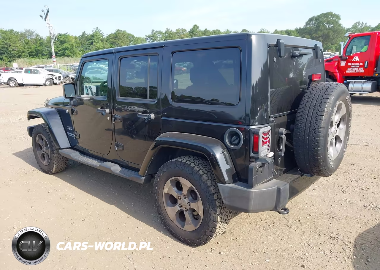2017 Jeep Wrangler Unlimited Sahara VIN:1C4HJWEG8HL583419 - 3