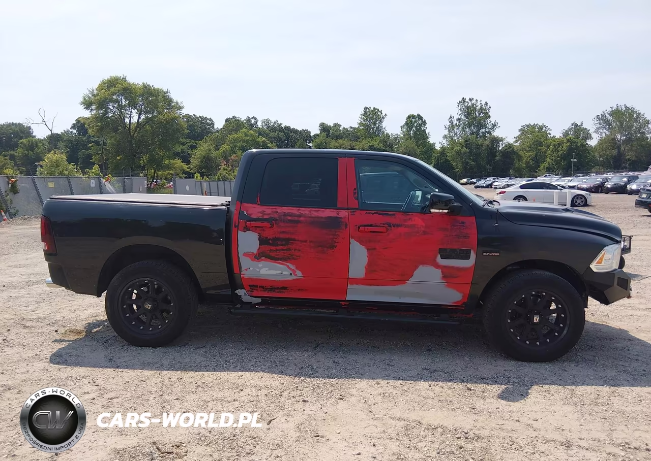 2016 Ram 1500 Sport VIN:1C6RR7MT1GS235698 - 14