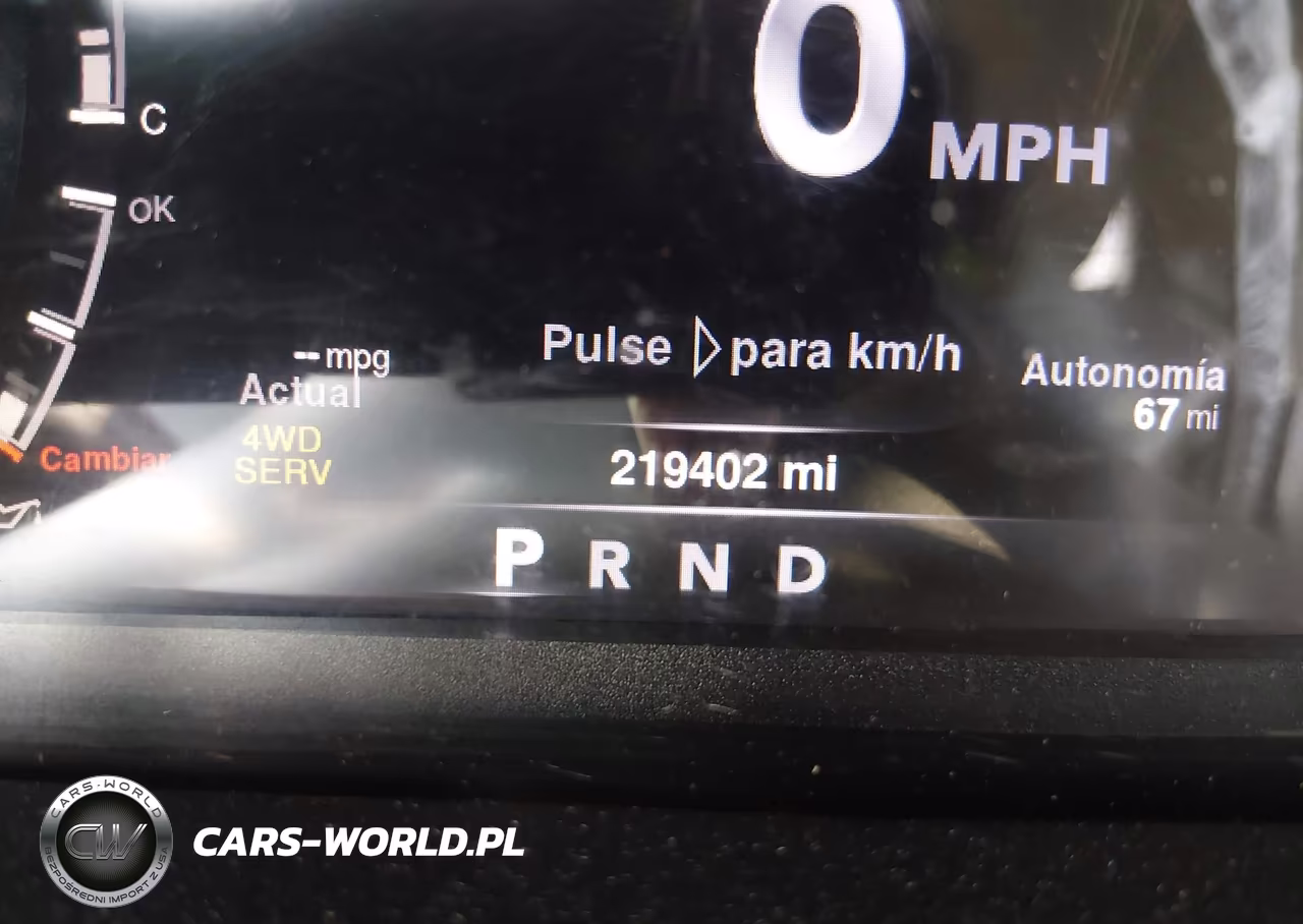 2016 Ram 1500 Sport VIN:1C6RR7MT1GS235698 - 16