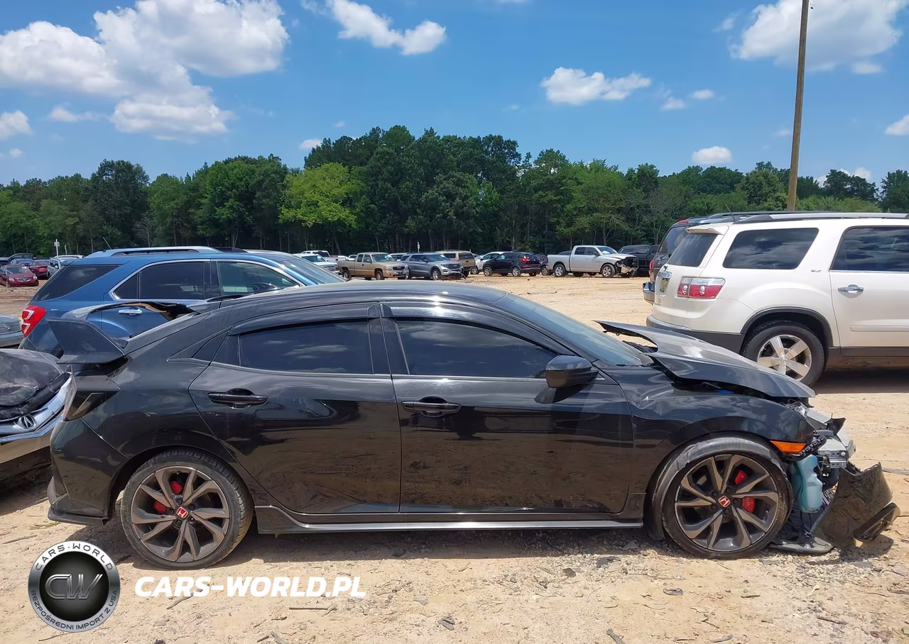 2018 Honda Civic Sport VIN:SHHFK7H46JU231247 - 13