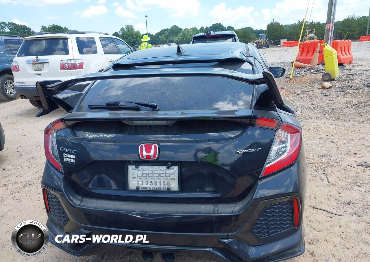 2018 Honda Civic Sport VIN:SHHFK7H46JU231247 - 16
