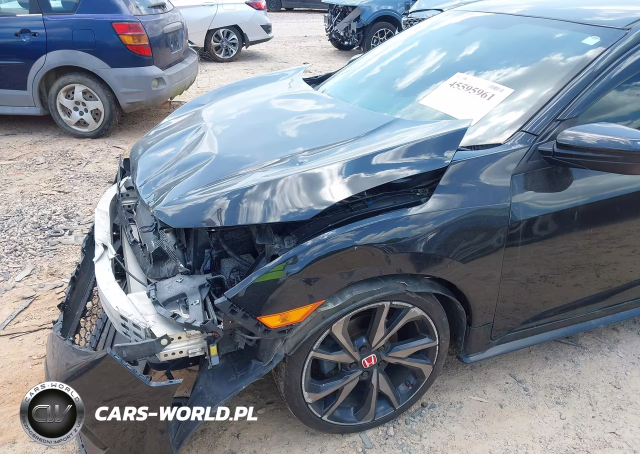 2018 Honda Civic Sport VIN:SHHFK7H46JU231247 - 17