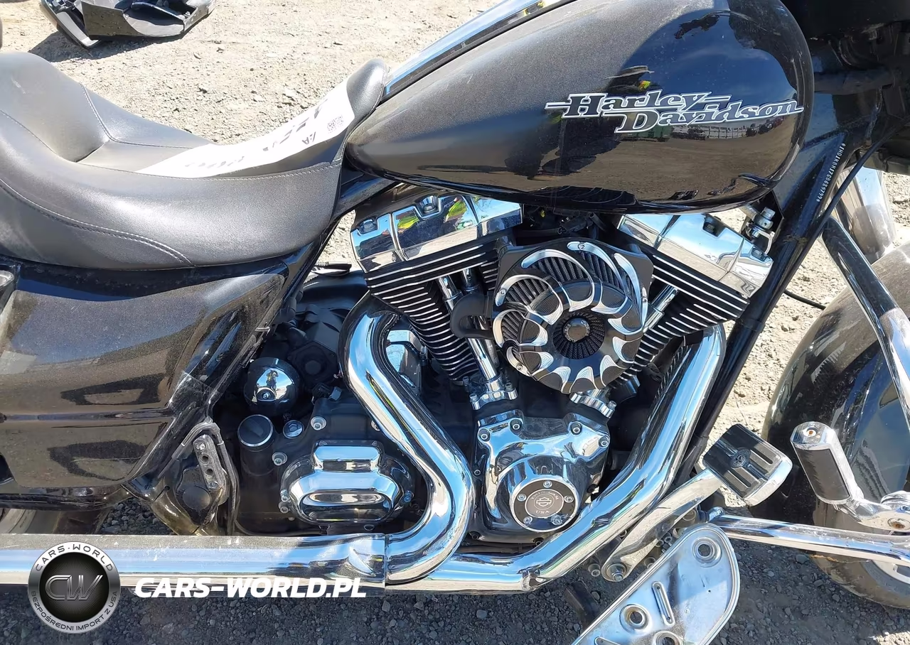 2016 Harley-Davidson Flhx Street Glide VIN:1HD1KBM17GB685799 - 8