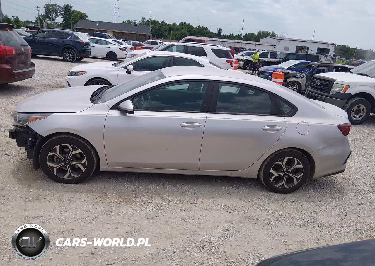 2019 Kia Forte Lxs VIN:3KPF24AD3KE132760 - 14