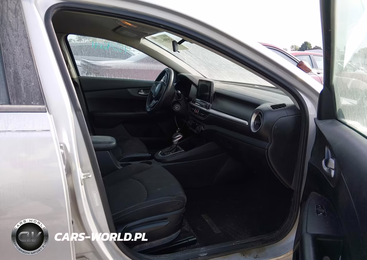 2019 Kia Forte Lxs VIN:3KPF24AD3KE132760 - 5
