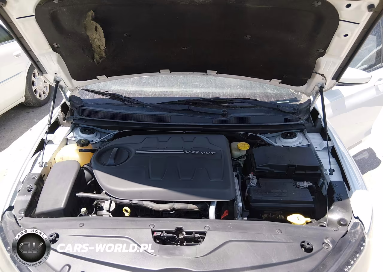 2016 Chrysler 200 S VIN:1C3CCCBG9FN722163 - 10