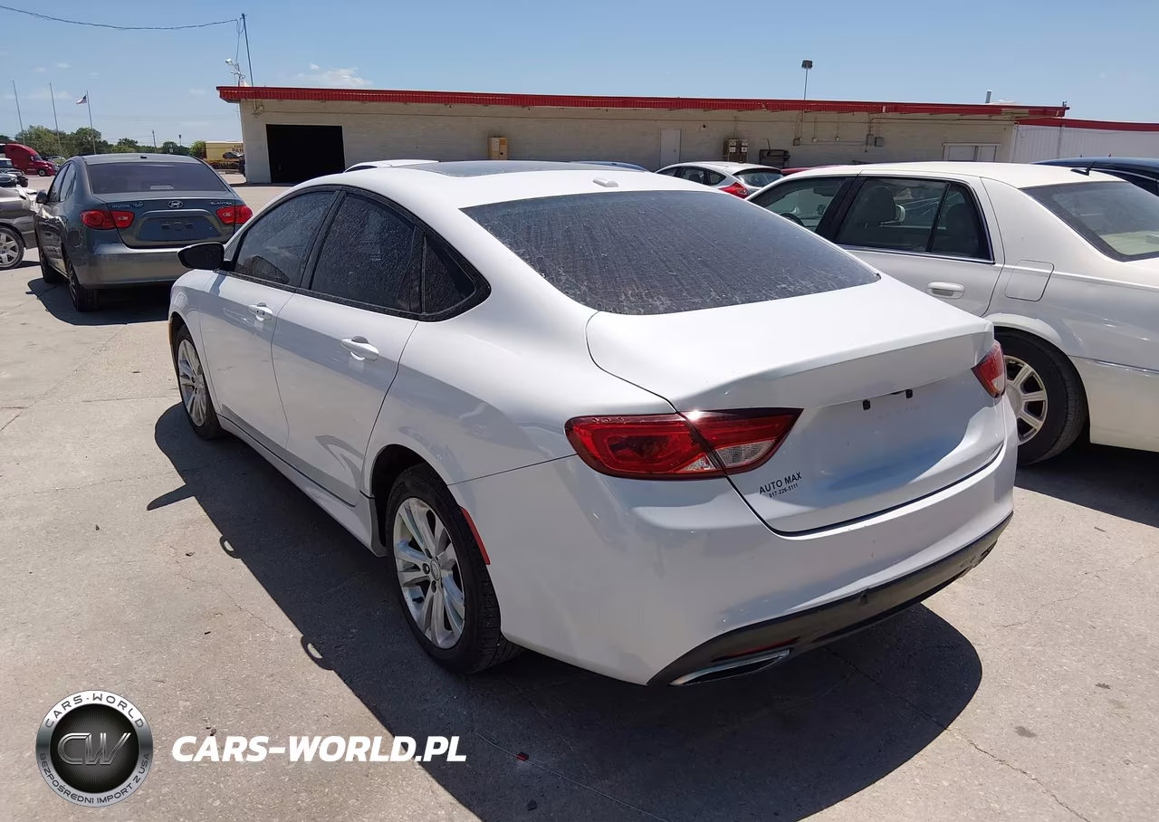 2016 Chrysler 200 S VIN:1C3CCCBG9FN722163 - 3