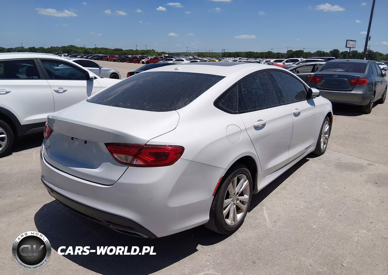 2016 Chrysler 200 S VIN:1C3CCCBG9FN722163 - 4