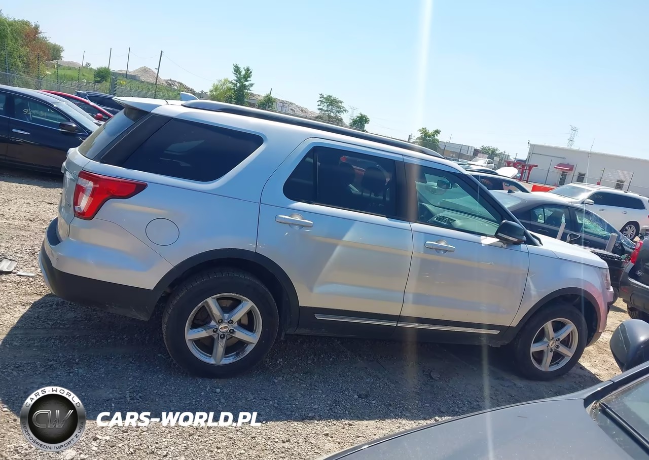 2016 Ford Explorer Xlt VIN:1FM5K8D83GGA52914 - 13