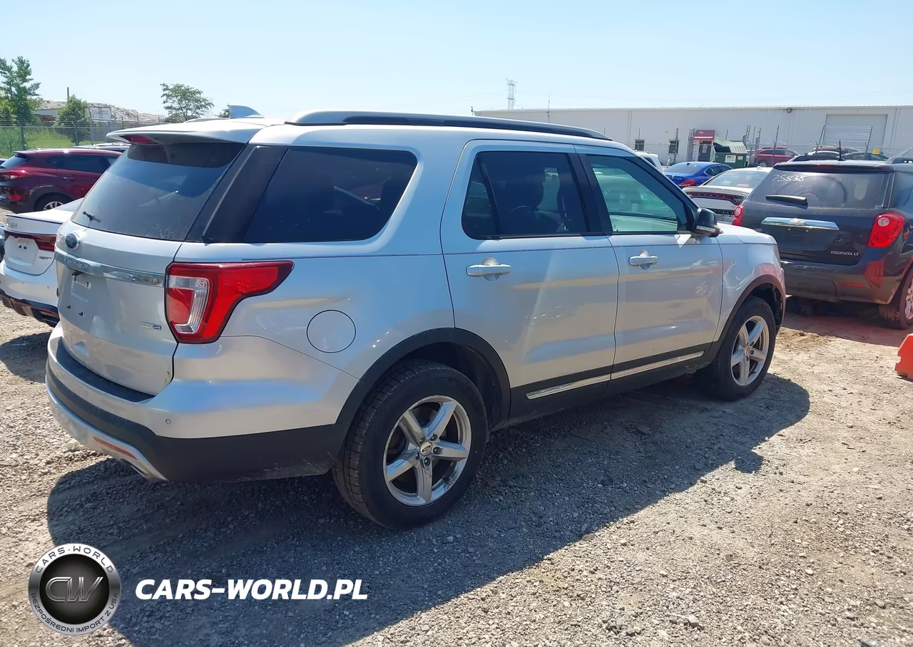 2016 Ford Explorer Xlt VIN:1FM5K8D83GGA52914 - 4