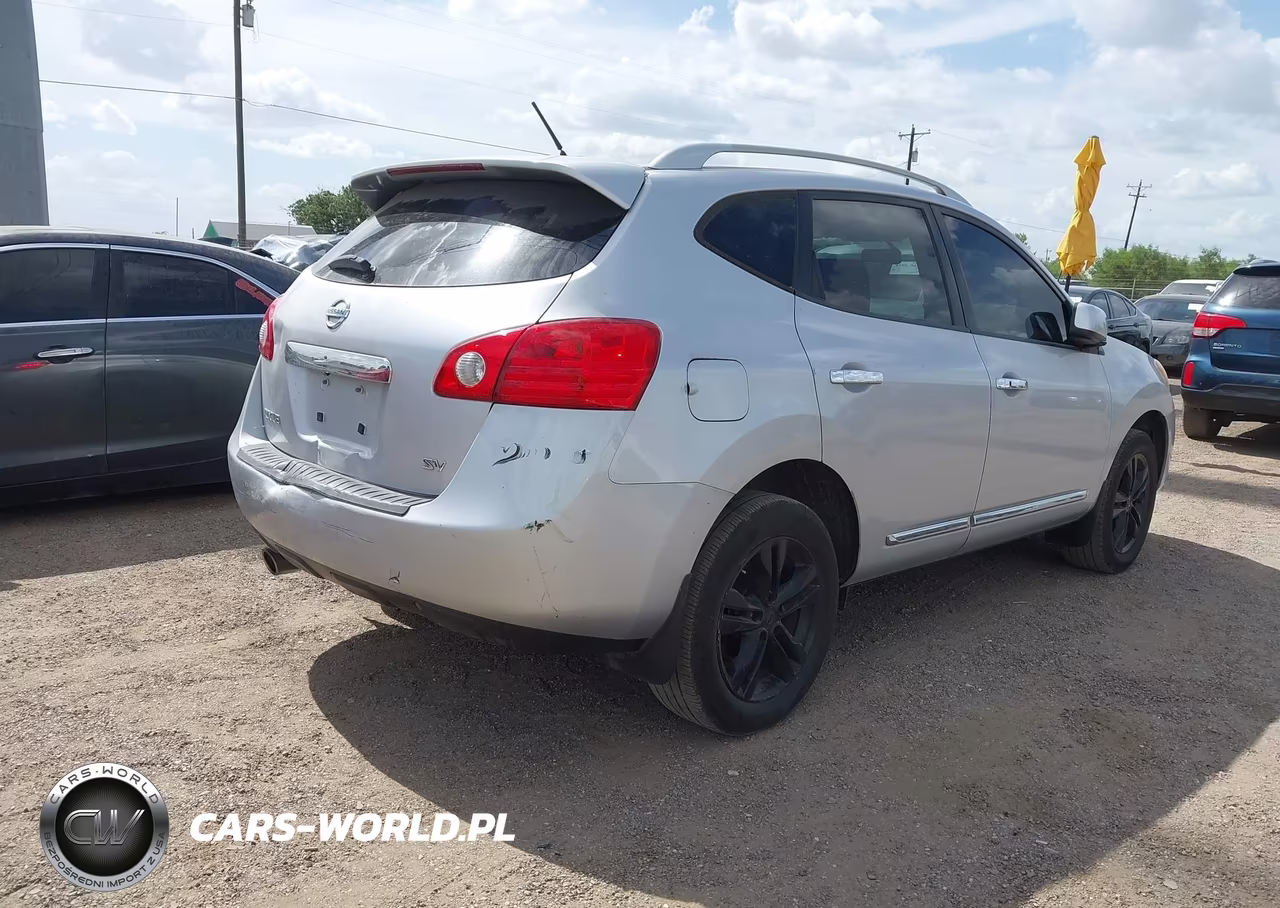 2012 Nissan Rogue Sv VIN:JN8AS5MT5CW613947 - 4