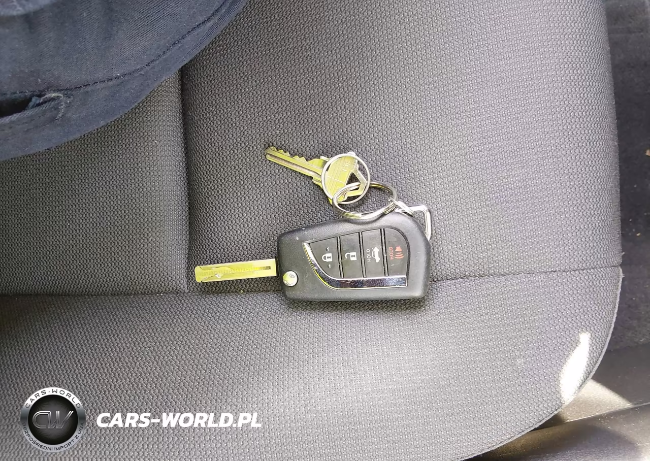 2025 Toyota Corolla Le VIN:5YFB4MDE5SP237702 - 11
