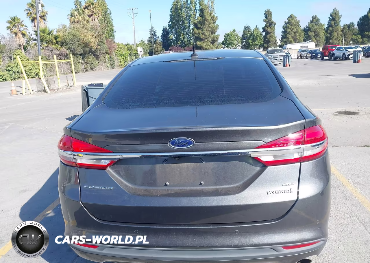 2018 Ford Fusion Hybrid Se VIN:3FA6P0LU2JR196874 - 16