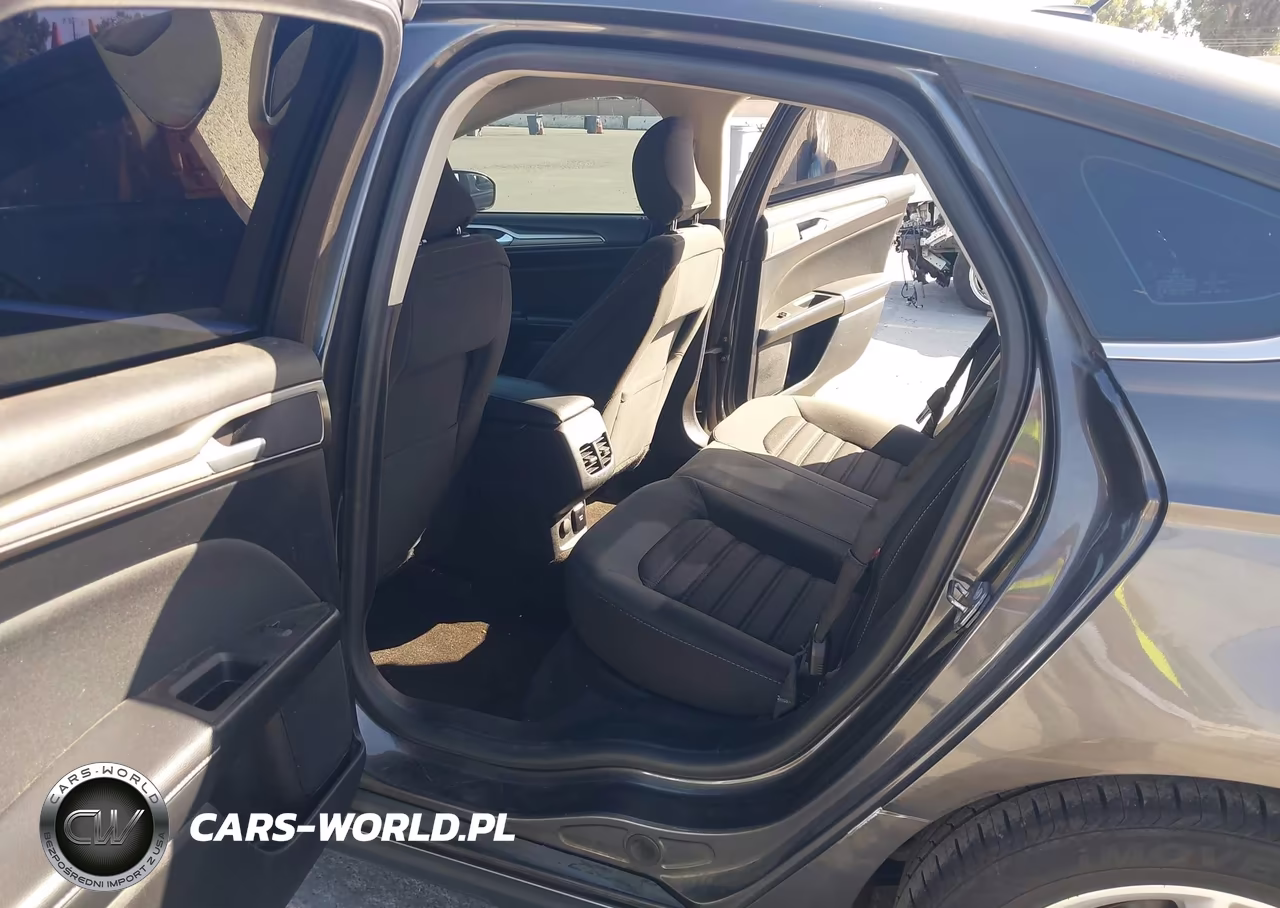2018 Ford Fusion Hybrid Se VIN:3FA6P0LU2JR196874 - 8