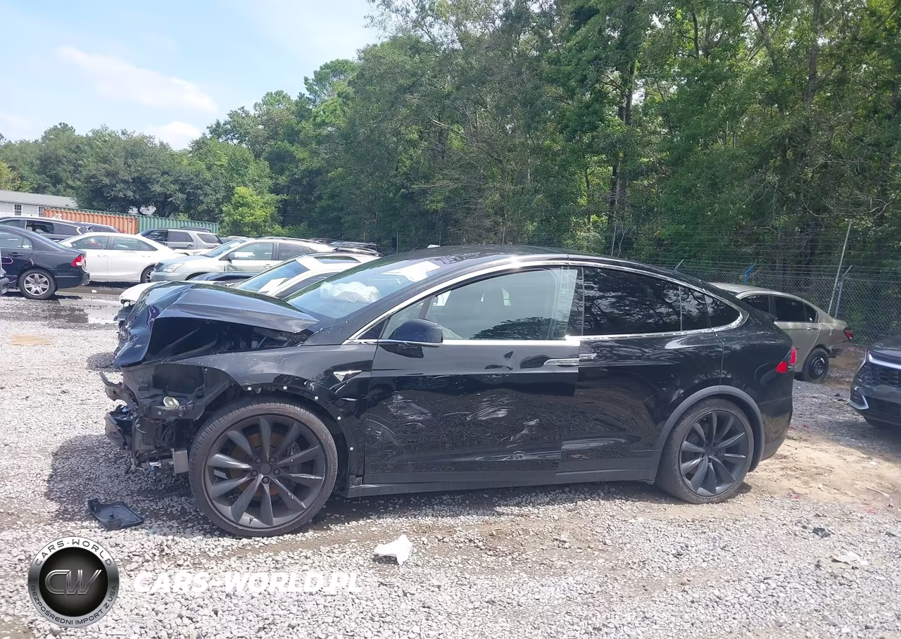 2020 Tesla Model X Long Range Dual Motor All-Wheel Drive-Long Range Plus Dual Motor All-Wheel Drive VIN:5YJXCDE21LF283683 - 14