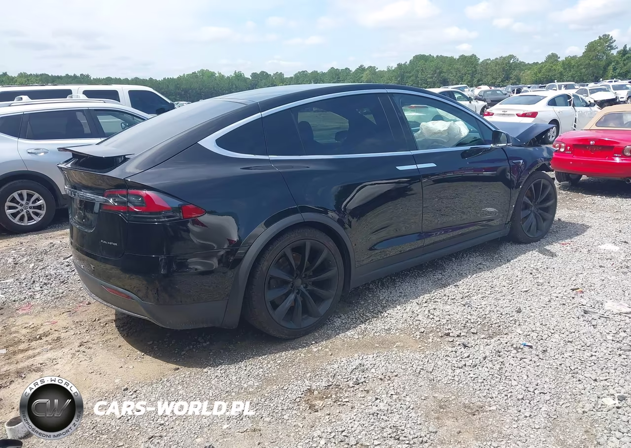 2020 Tesla Model X Long Range Dual Motor All-Wheel Drive-Long Range Plus Dual Motor All-Wheel Drive VIN:5YJXCDE21LF283683 - 4