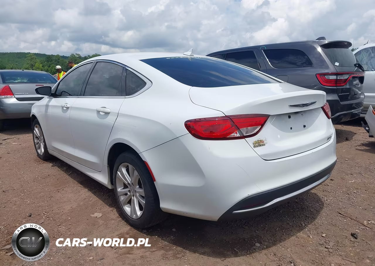 2016 Chrysler 200 Limited VIN:1C3CCCAB4GN156615 - 3