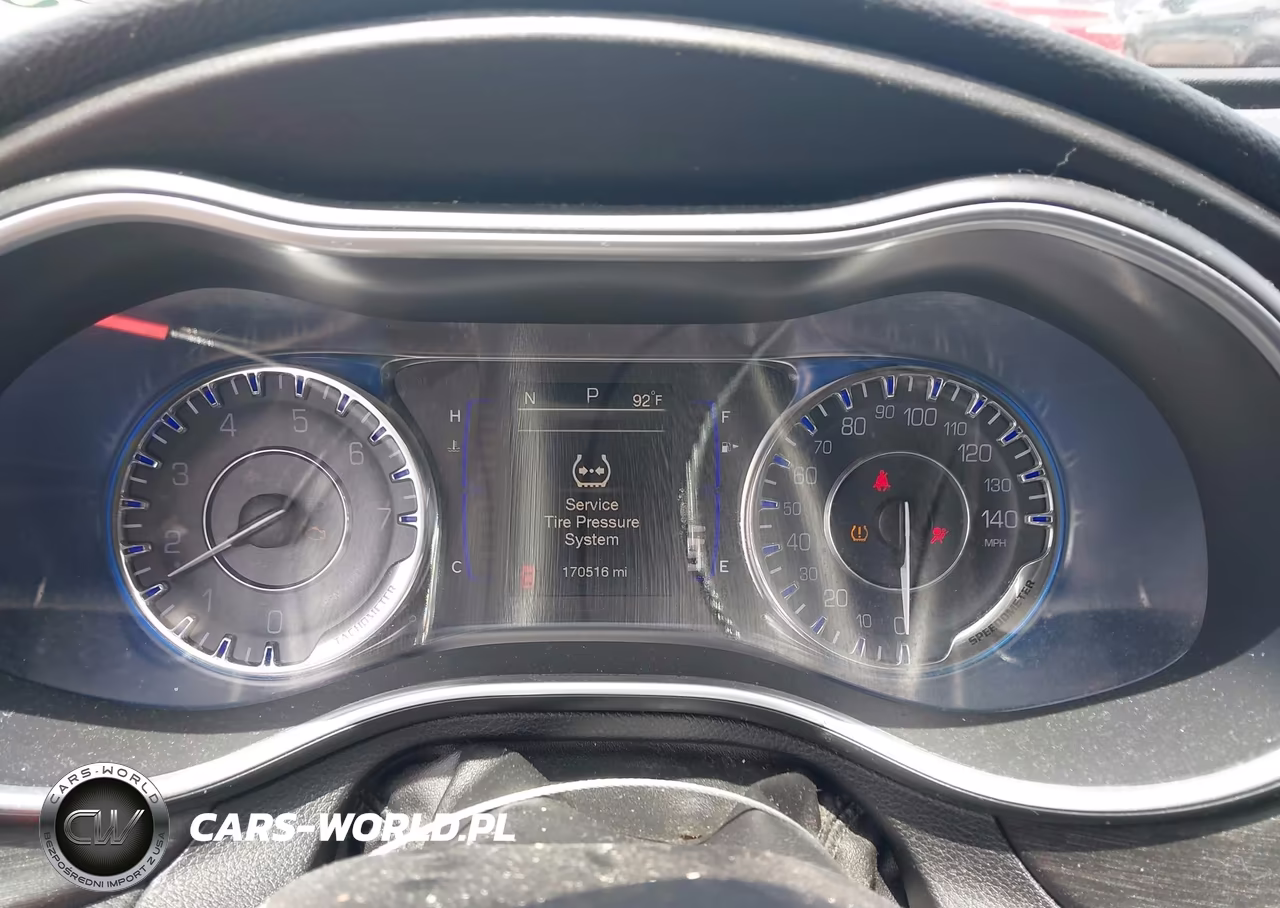2016 Chrysler 200 Limited VIN:1C3CCCAB4GN156615 - 7