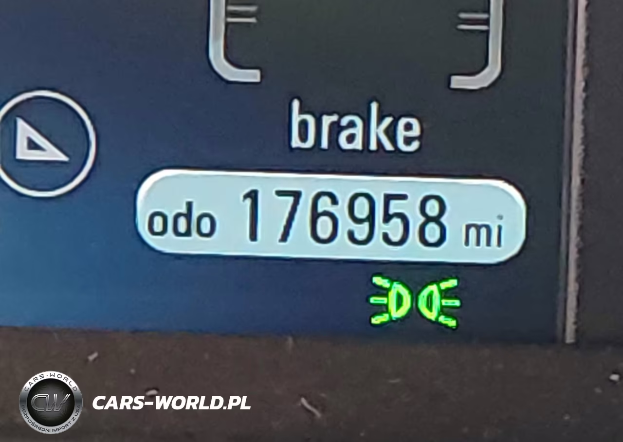 2015 Chevrolet Volt VIN:1G1RB6E46FU111050 - 16