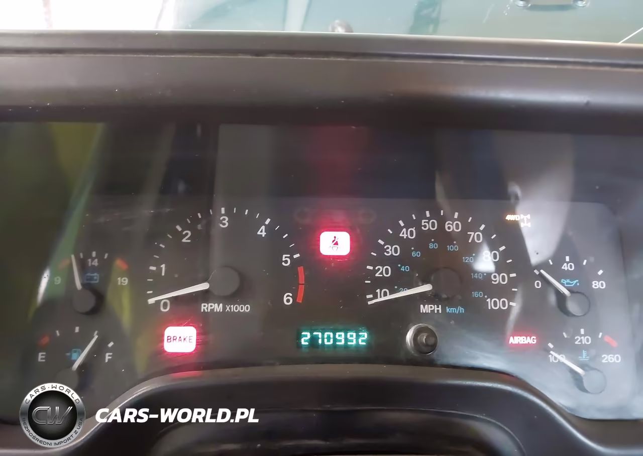 1999 Jeep Wrangler Sahara VIN:1J4FY49S8XP411284 - 7