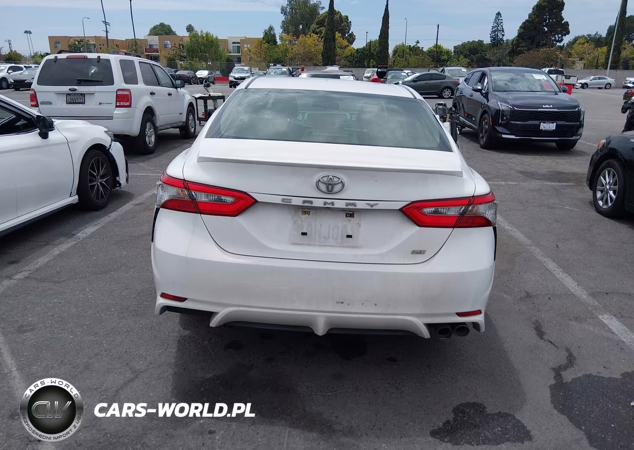 2018 Toyota Camry Se VIN:JTNB11HK5J3007006 - 17