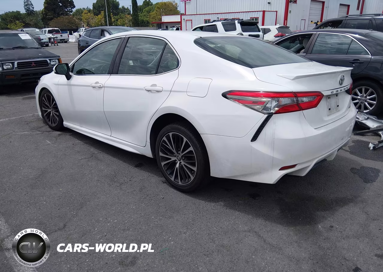 2018 Toyota Camry Se VIN:JTNB11HK5J3007006 - 3