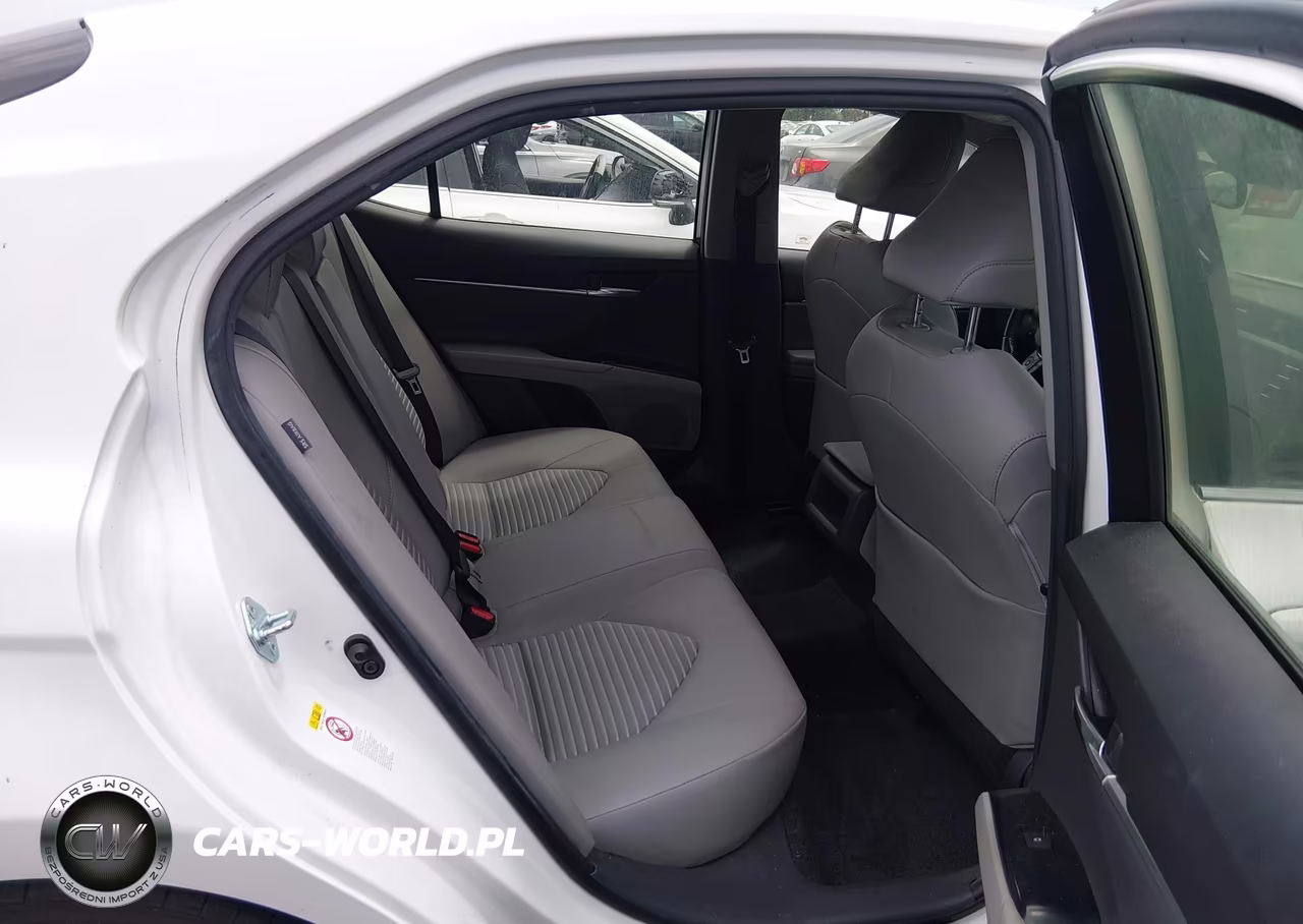 2018 Toyota Camry Se VIN:JTNB11HK5J3007006 - 8