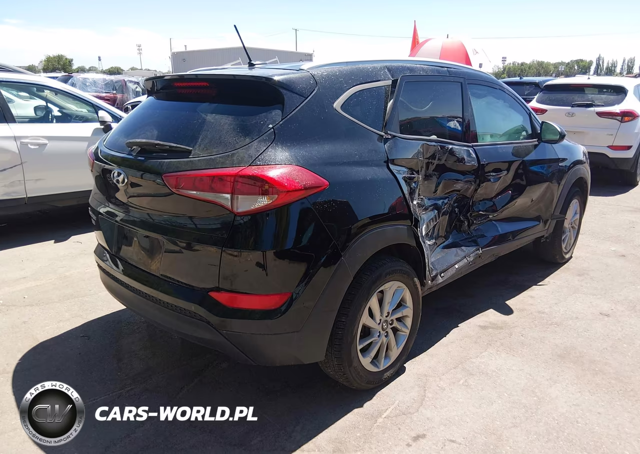 2017 Hyundai Tucson Se VIN:KM8J33A40HU297835 - 4