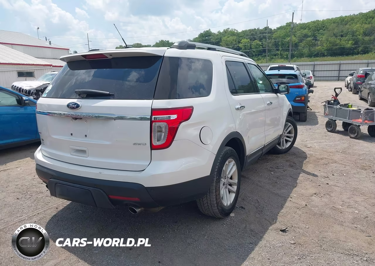 2011 Ford Explorer Xlt VIN:1FMHK8D80BGA86797 - 4
