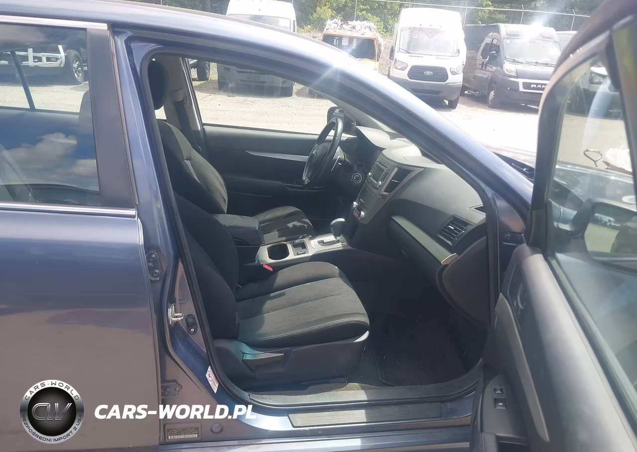 2014 Subaru Legacy 2.5I Premium VIN:4S3BMCC64E3010499 - 5