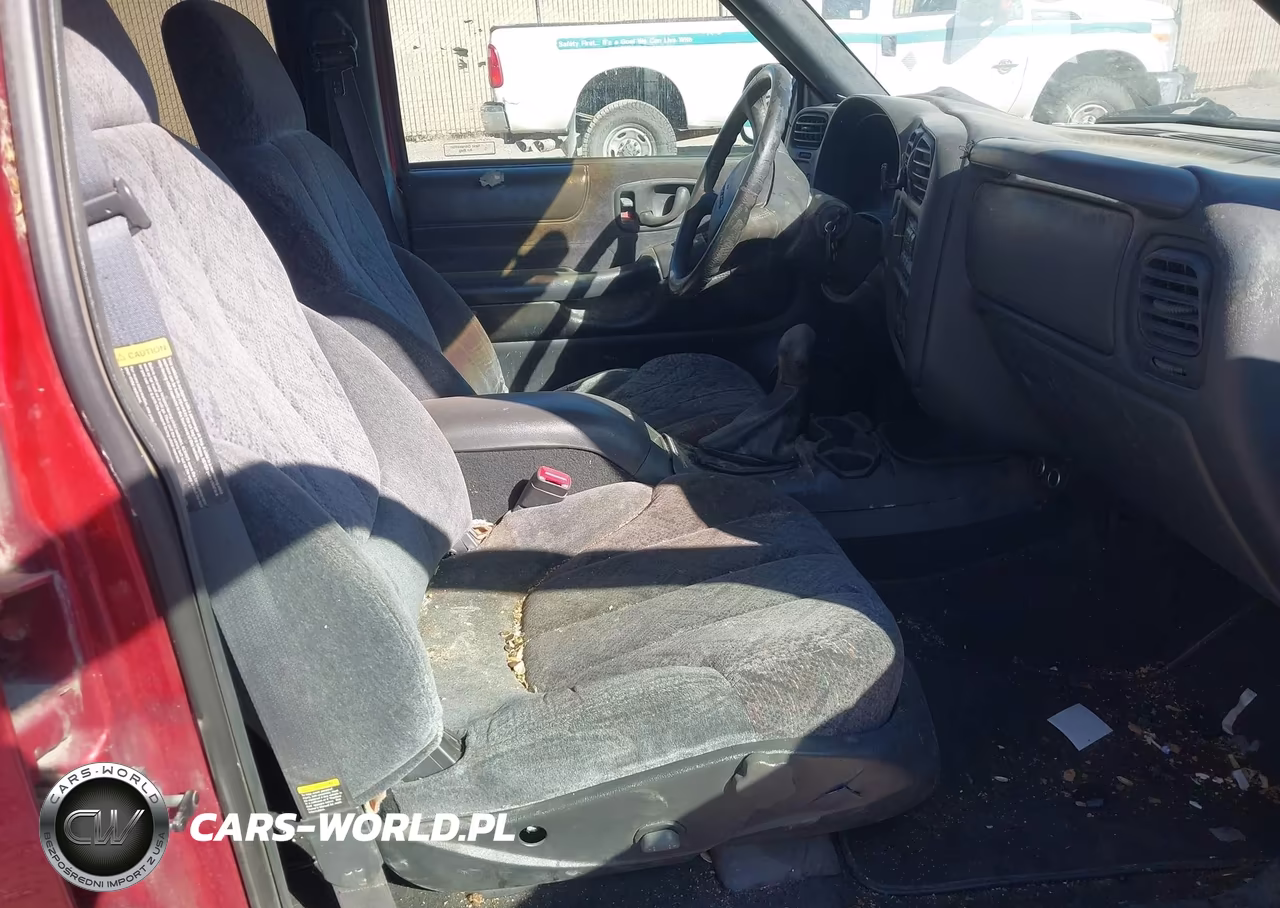 1999 GMC Jimmy Sle VIN:1GKDT13W6X2551857 - 5