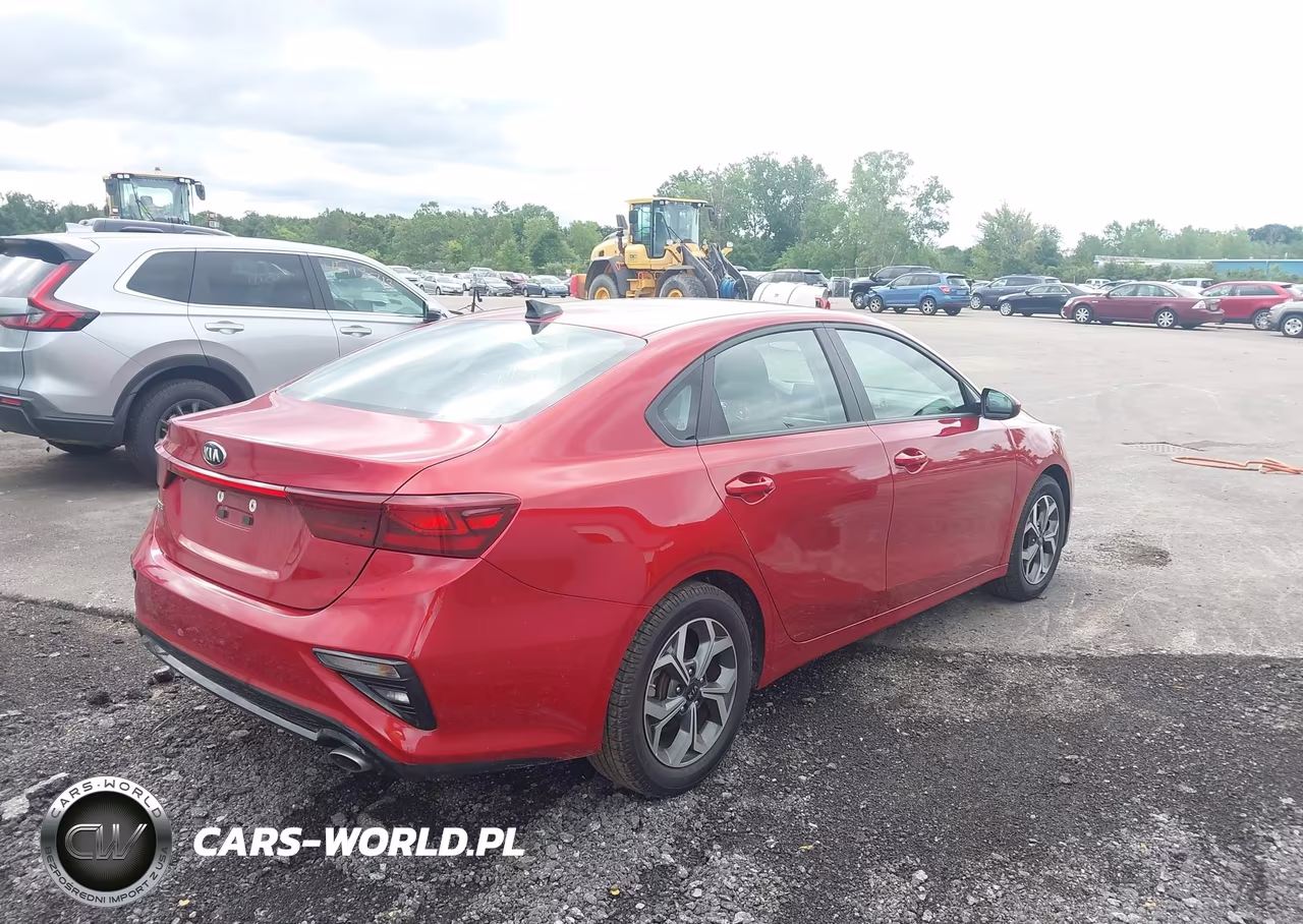 2019 Kia Forte Lxs VIN:3KPF24AD3KE057428 - 4