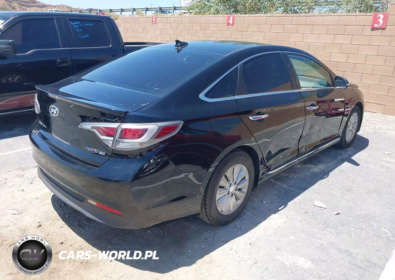 2016 Hyundai Sonata Hybrid Se VIN:KMHE24L10GA040283 - 4