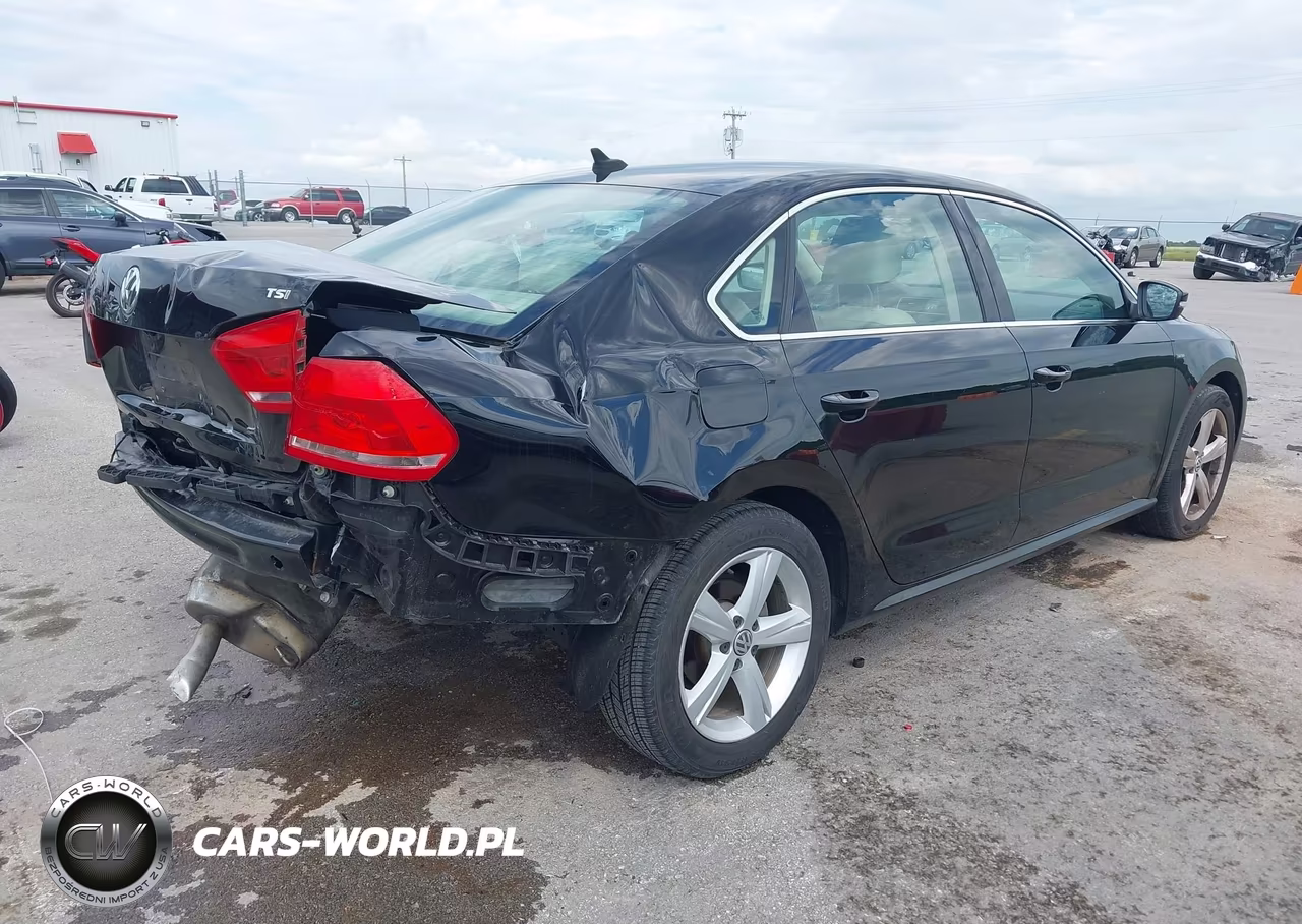 2015 Volkswagen Passat S VIN:1VWAT7A35FC117395 - 4