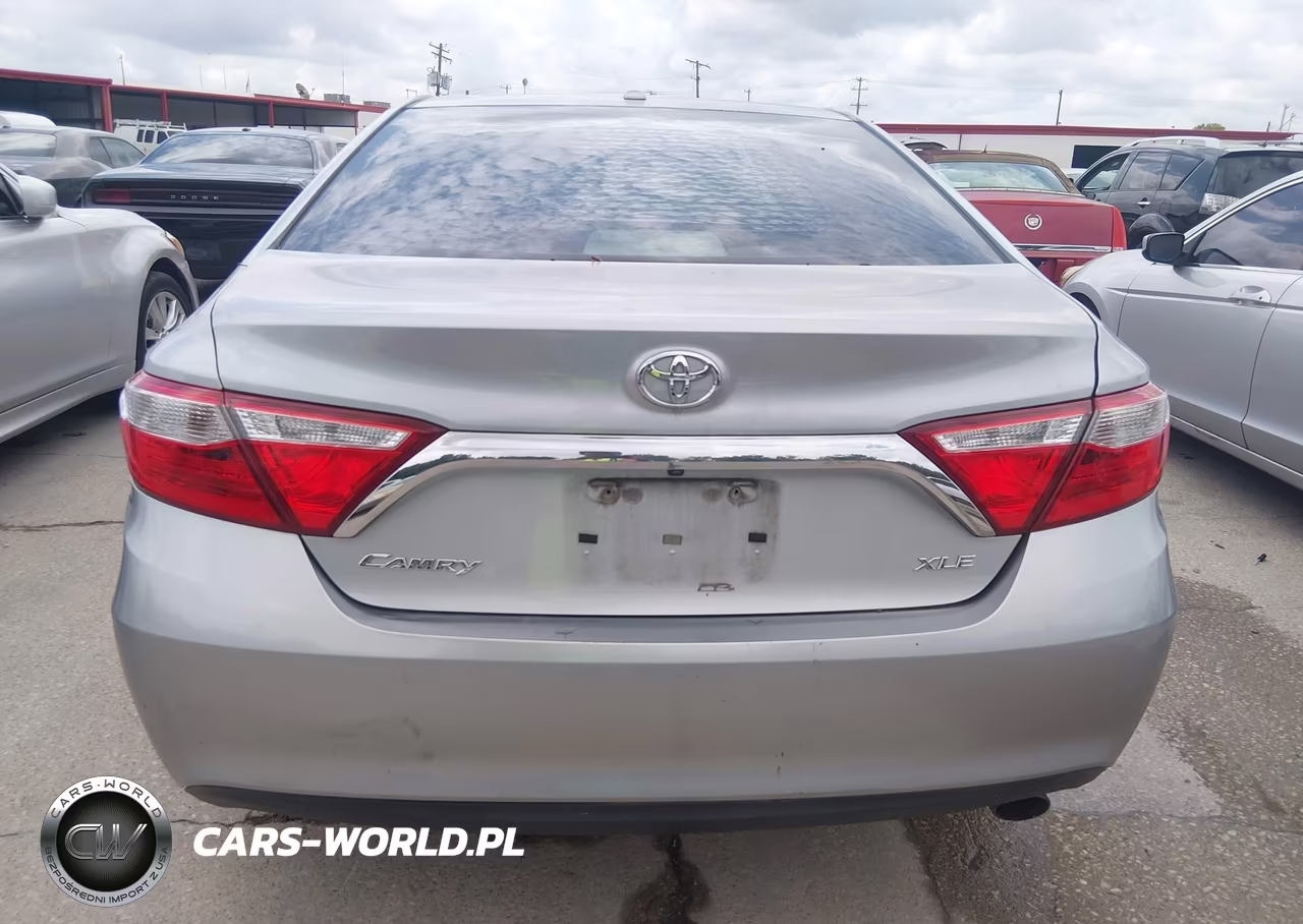 2016 Toyota Camry Xle VIN:4T1BF1FK9GU604280 - 16