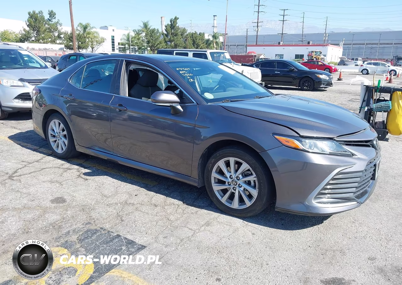 2024 Toyota Camry Le